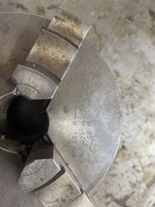 Патрон токарний ф125 польща СТ-125мм