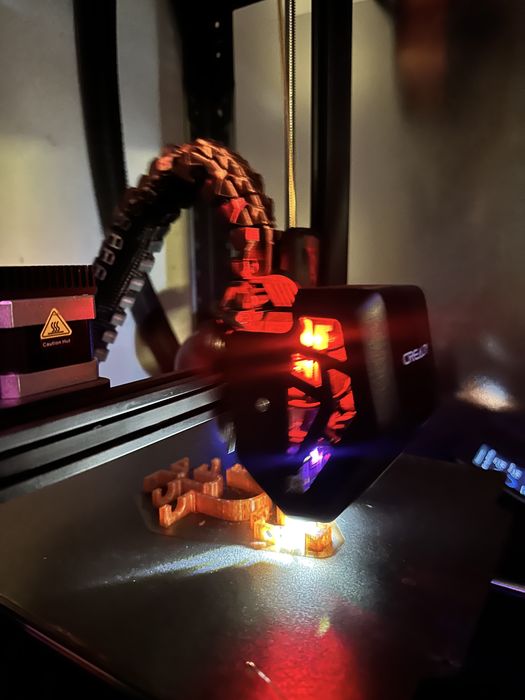 3D-принтер Creality Ender-3 V3 SE (350 годин)