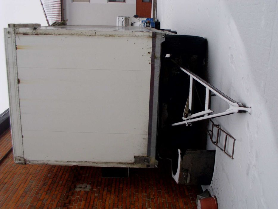 przyczepa ciężarowa kontener