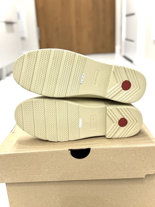 Kremowe wysokie kalosze gumowce Hunter Refined 39