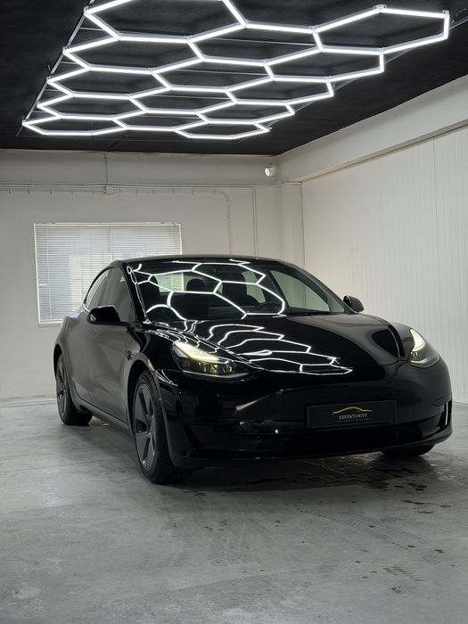 Tesla model 3 Sr Plus Ryzen