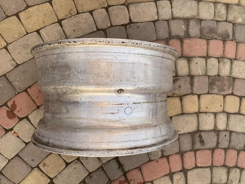 Титановий диск R22.5