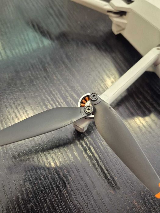 Dron Dji Mini 3 Fly More Combo DJi RC