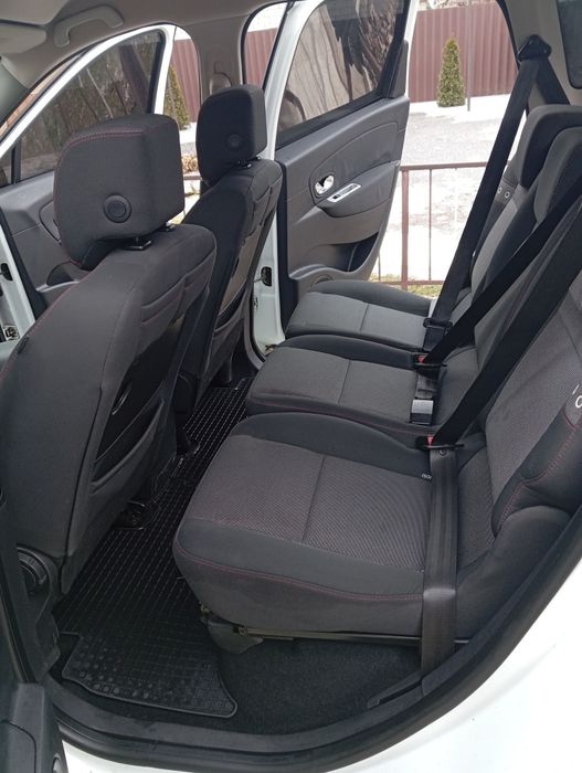 ТЕРМІНОВО. Продам Рено Сценік економний дизель.