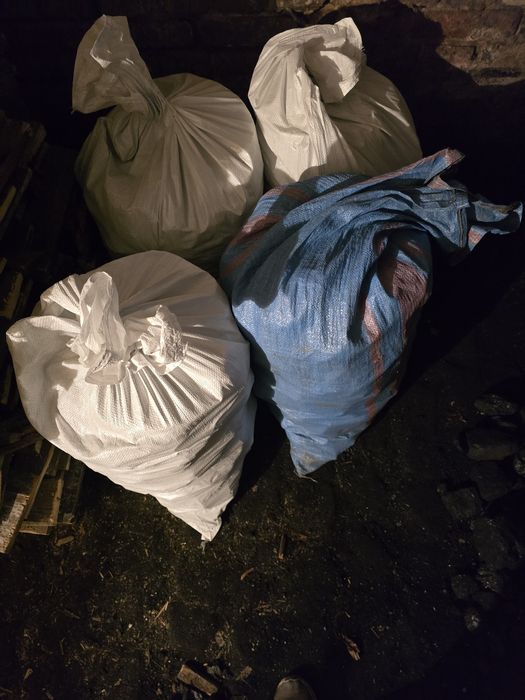 Drewno opałowe i węgiel we workach CAŁOŚĆ