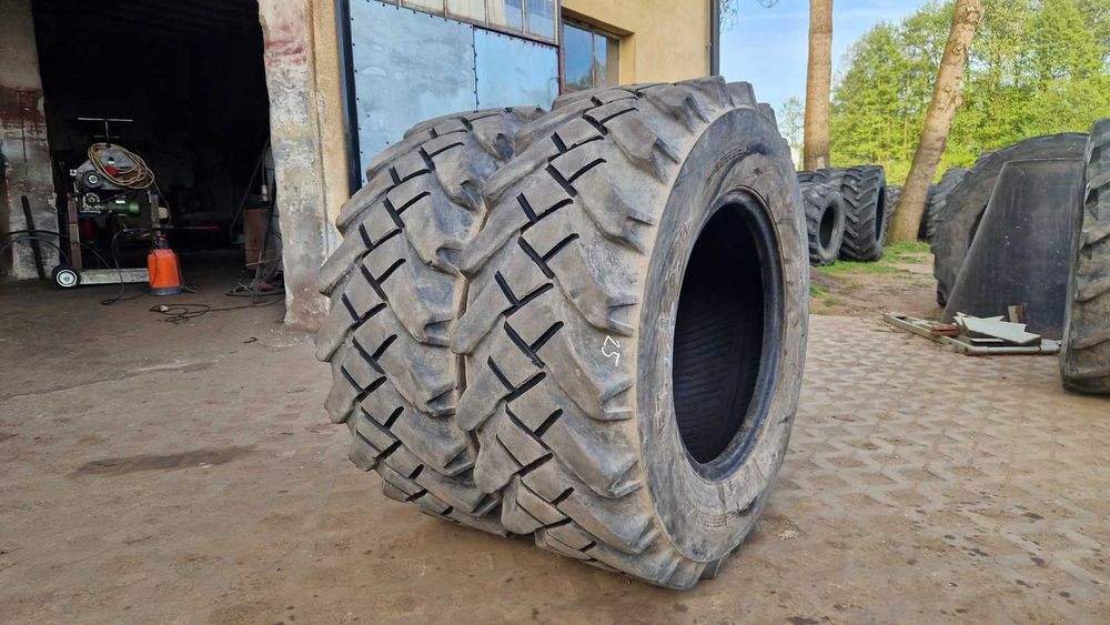 12.5-20, 12.5/80-20, 340/80-20, 335/80r20 12PR Camso Solideal