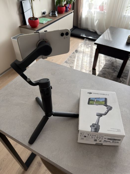 Стабілізатор DJI Osmo Mobile 6