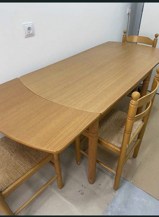 Mesa de cozinha extensível