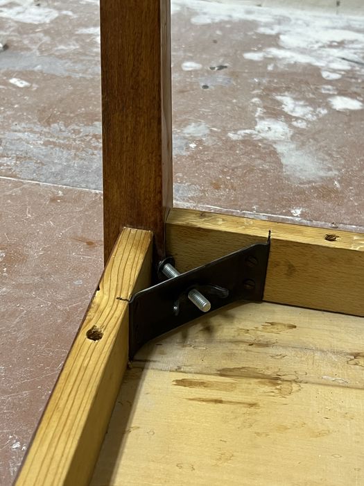 Журнальный столик