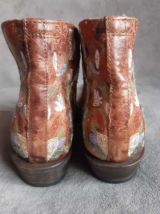 Kowbojki haftowane cavenders made in mexico