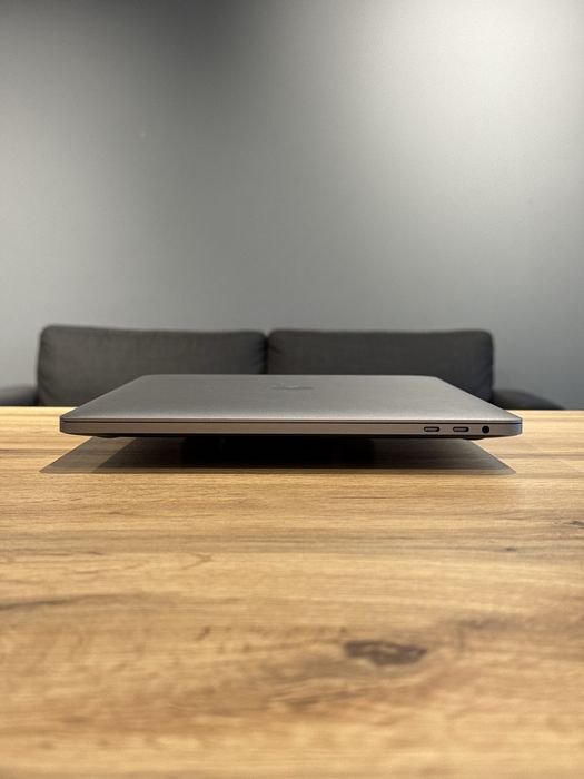 Macbook pro 15 2018 core i7 16/512gb !! Гарантія від магазину !!