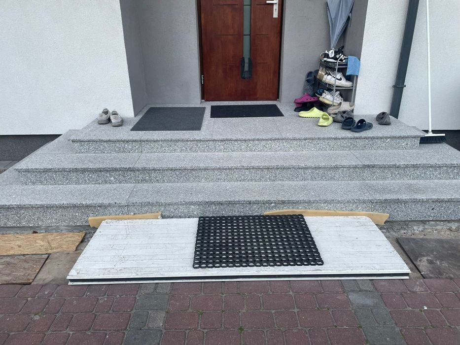 Schody stopnie granitowe gr. 3cm szare szary Strzegom