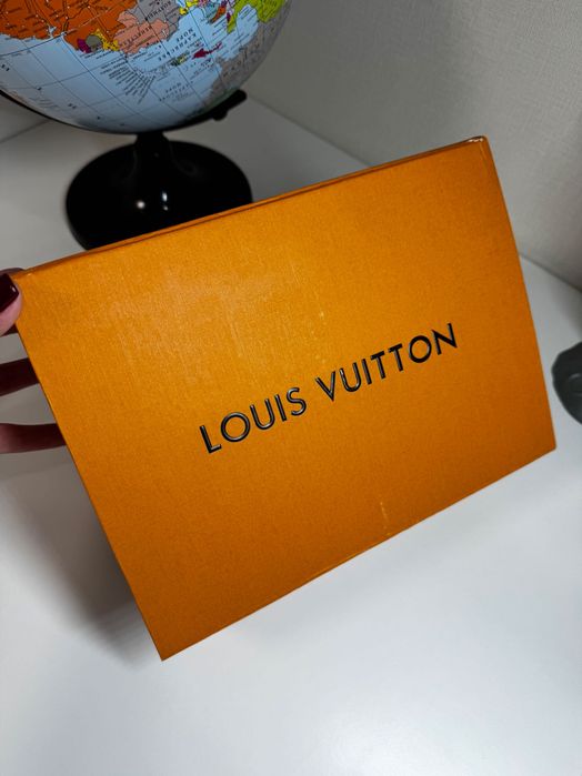 Коробка Louis Vuitton Луи Виттон