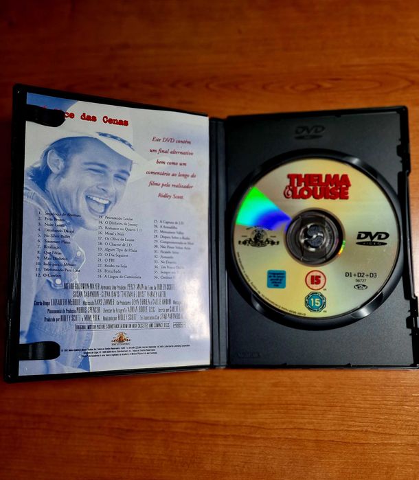 THELMA e LOUISE (Ridley Scott) Susan Sarandon /Geena Davis/Brad Pitt