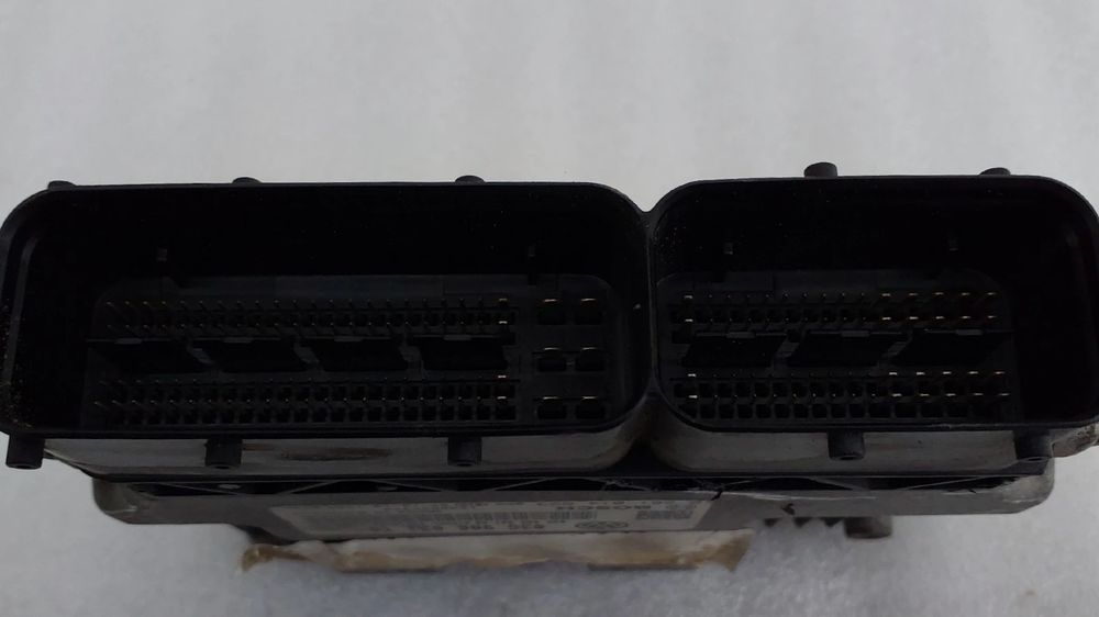Centralina motor / ECU VOLKSWAGEN Golf V Variant (1K5)