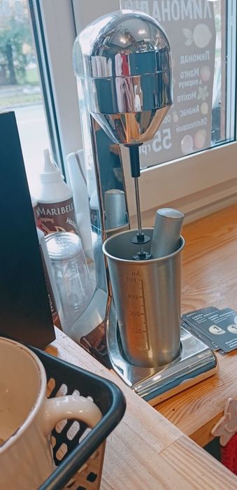 Продам професійне обладнання для кав'ярні