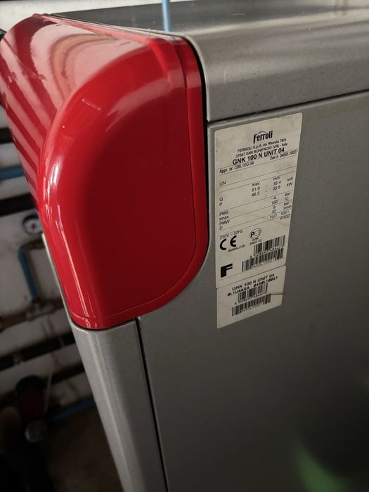 Caldeira de aquecimento a gasoleo Ferroli + tanque 1000L