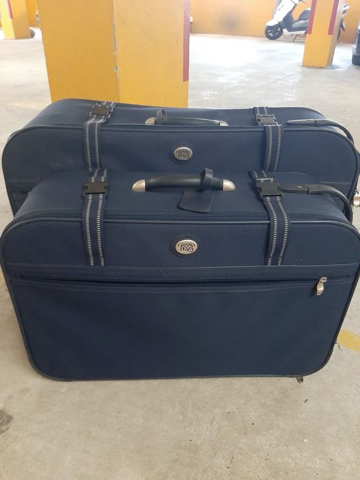 Vendo conjunto 2 Malas de Viagem