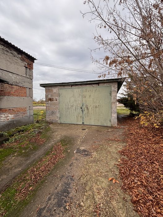 Продаж перша лінія  300квт площа 1020м2 земля 1.81га залізн.гілка