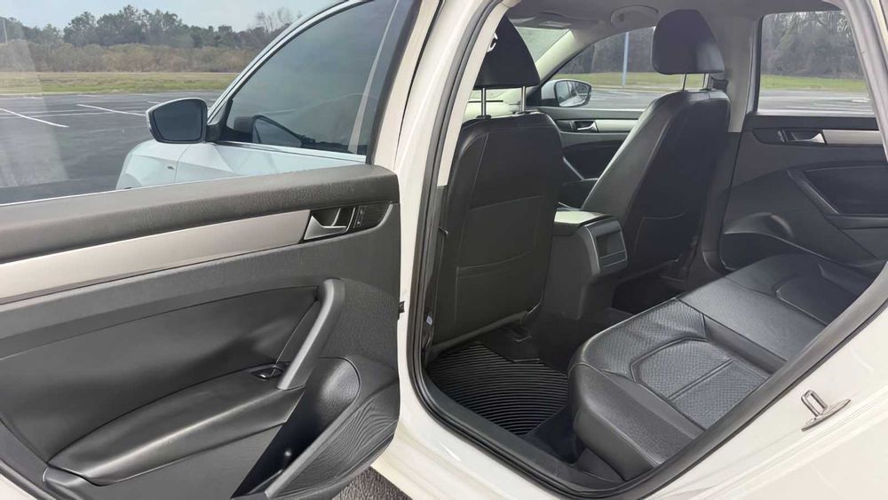 Volkswagen Passat      2014