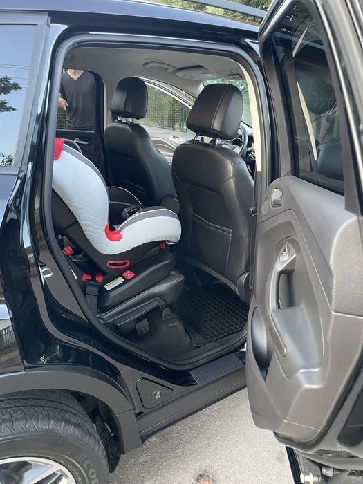 Продам Ford Escape