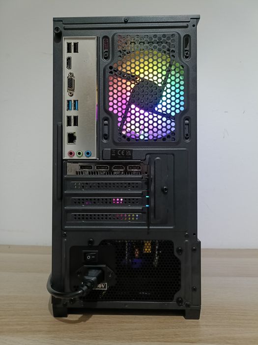 Torre Gaming RX 6600 | 32GB RAM 3200MHz | Nvme 500Gb | Semi-Nova