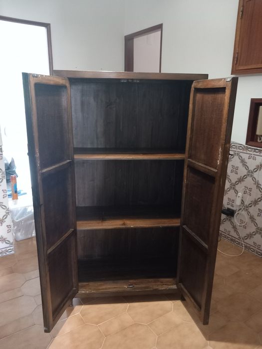 Móvel Oriental cor castanha