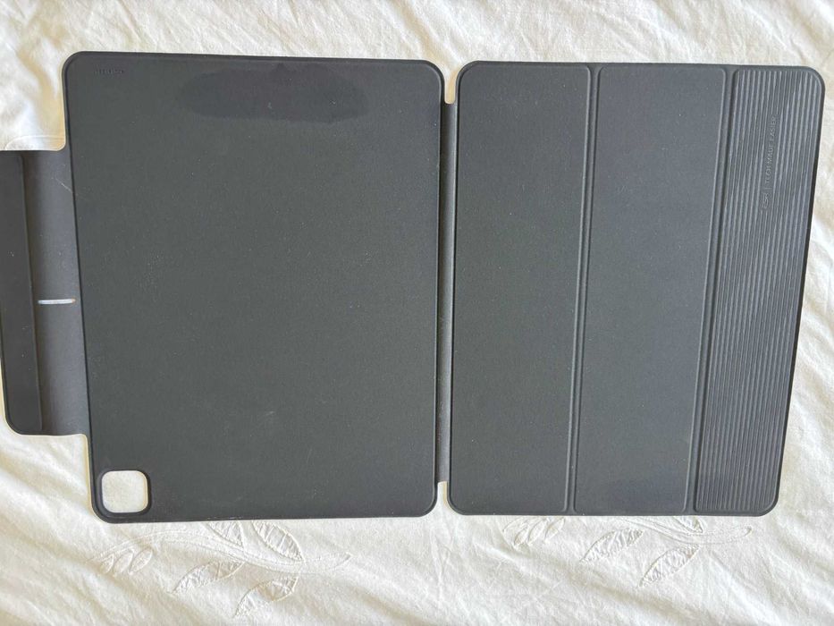 Capa ESR Rebound magnética iPad Pro 12,9” 2020, 2021, 2022