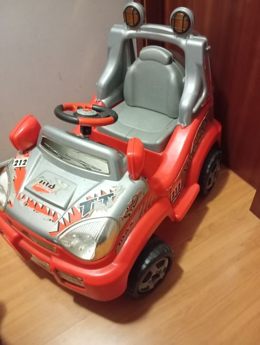 Vendo carinho de brinquedo para criança