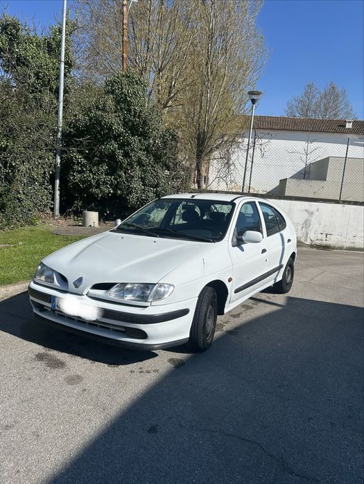 Renault megane 1.4 em muito bom estado