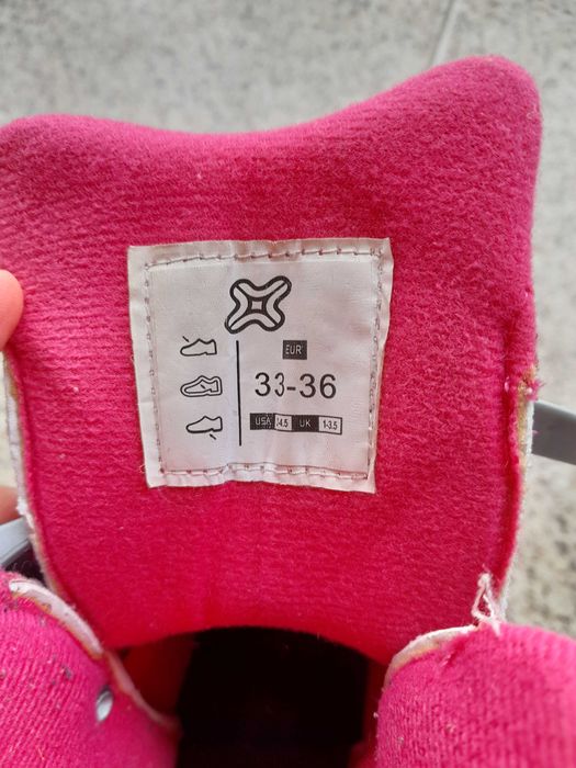 Patins em Linha Rosa tamanho ajustável 33-36