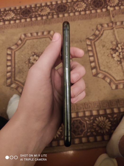 Продам iPhone 11 pro
