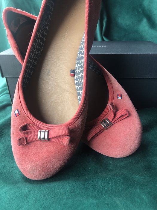 Tommy Hilfiger zamszowe brzoskwiniowe baleriny, rozmiar 38