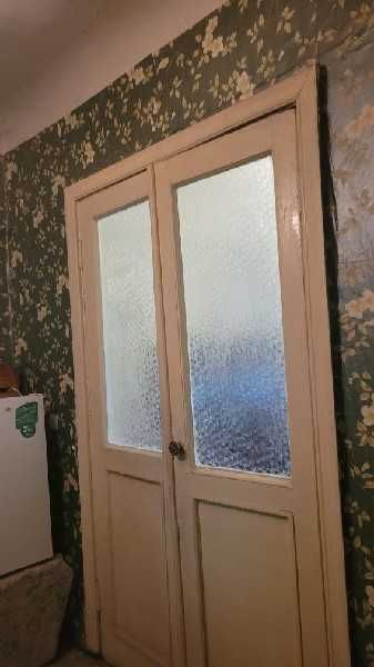 Продається 2-о кімнатна СТАЛІНКА  вул. НЕЗАЛЕЖНОЇ  УКРАЇНИ 3/5