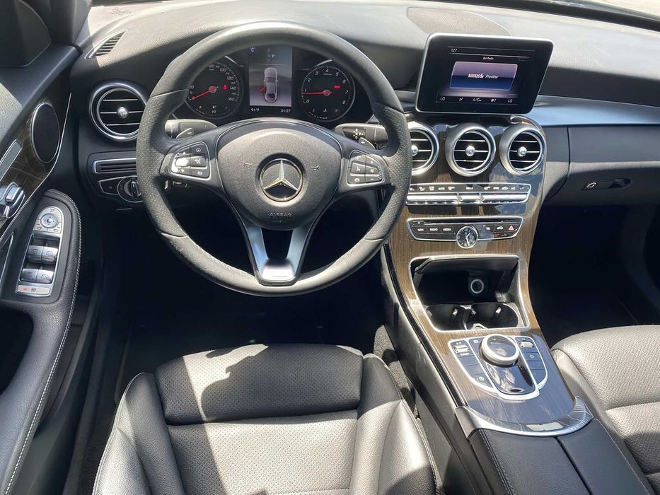 Mercedes-Benz C300      2019