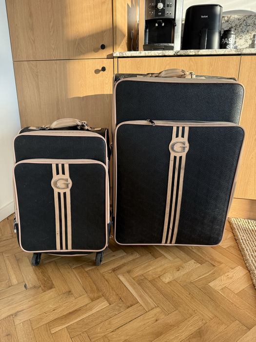 Zestaw 2 walizek Guess