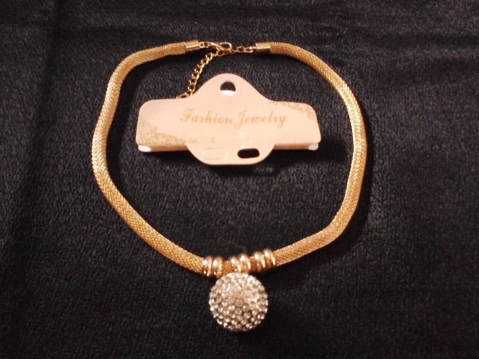 GARGANTILHA Dourada c/Berloque Brilhantes "Fashion Jewerly" - NOVA!