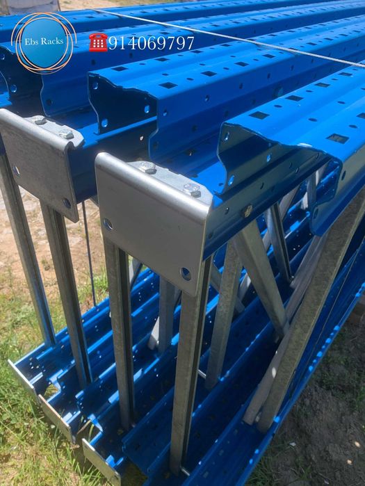 Grande lote de travessas e bastidores Kind (usado)