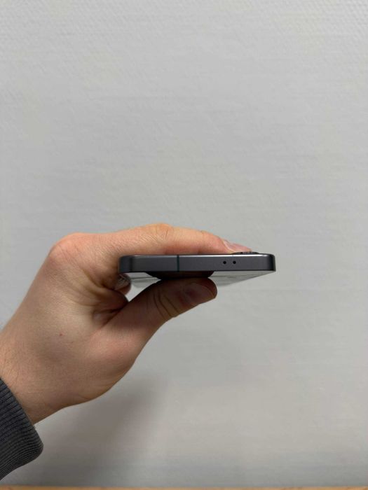 Продам Samsung Galaxy S24 8/128GB Black/Purple