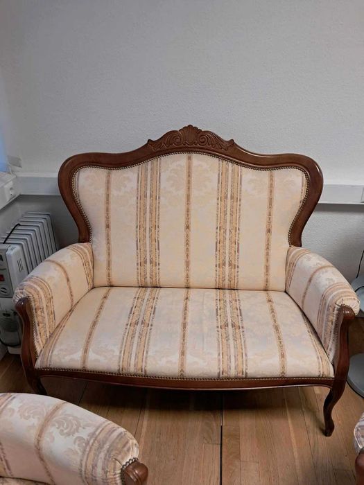 антикварні дивани барокко