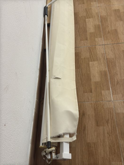 Toldo usado mas em boas condicoes