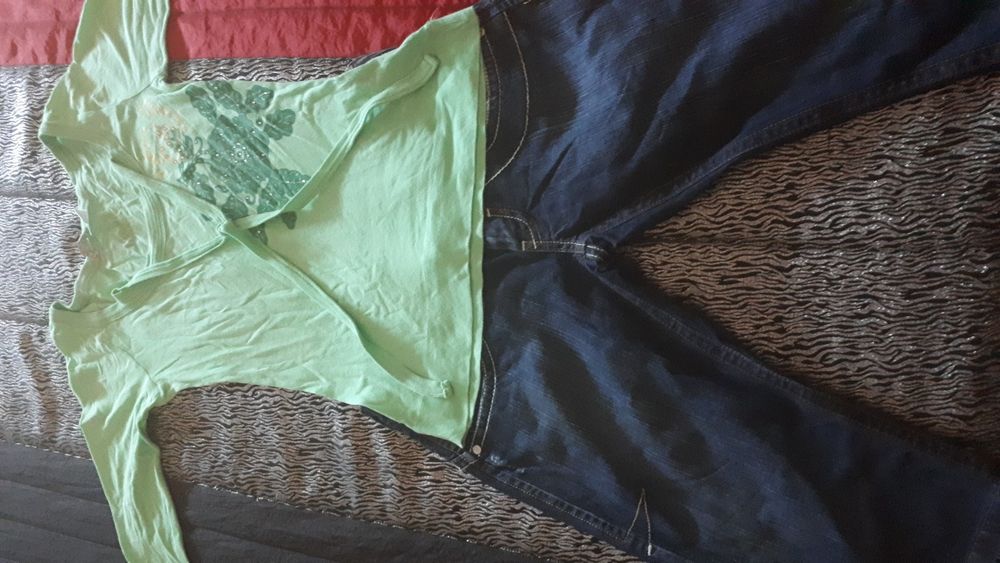 Top e calção de ganga