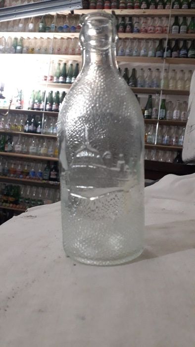 Garrafa antiga pirogravada e Alto relevo