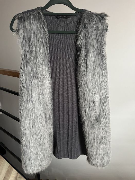 Narzutka z futerkiem / bezrękawnik / kamizelka z futerkiem / futro