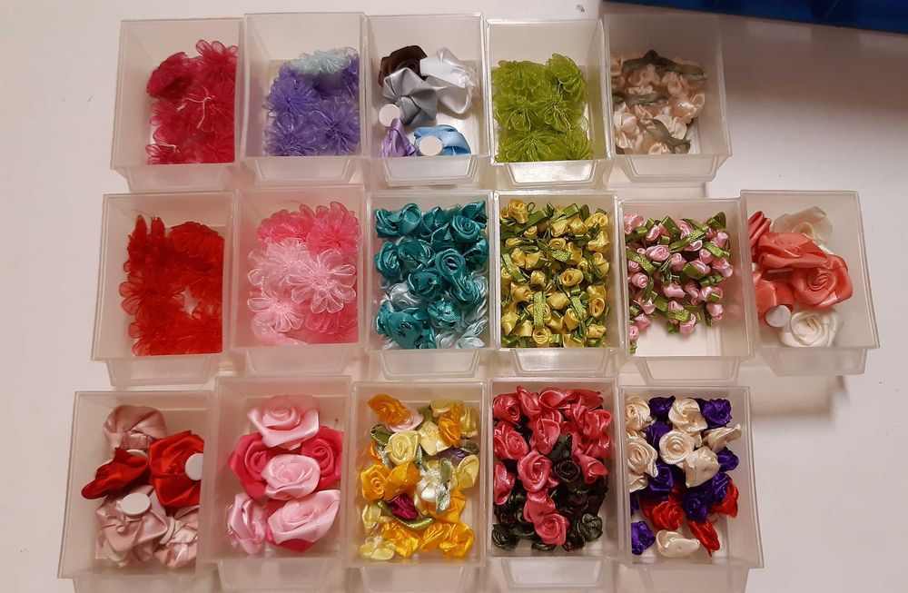 Material de artesanato variado
