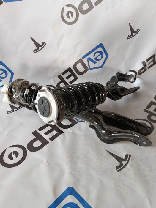 Амортизатор передній в зборі лівий AWD Tesla model 3 / MY