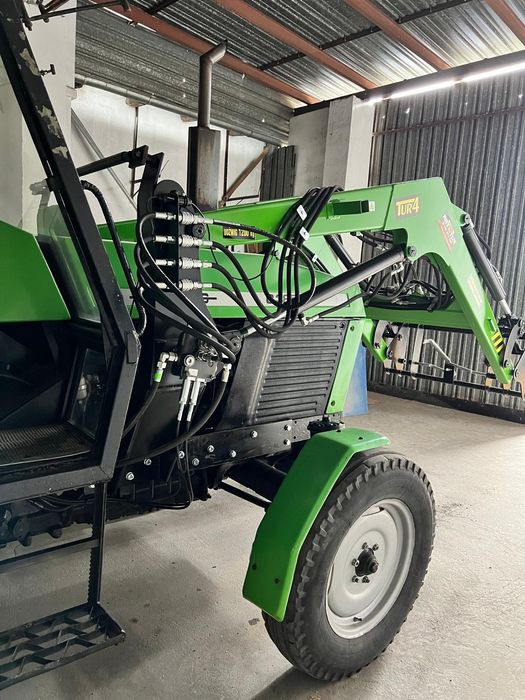 Firma Art-Tur Ładowacz Tur 4 euro ramka Ursus 902 . 912 Mtz Zetor 8011
