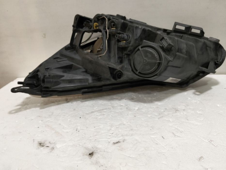 Farol Opel corsa D ótica facelift 2013 direita