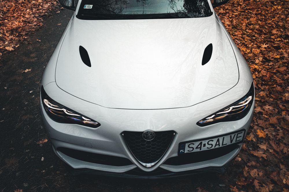 Maska carbon giulia quadrifoglio