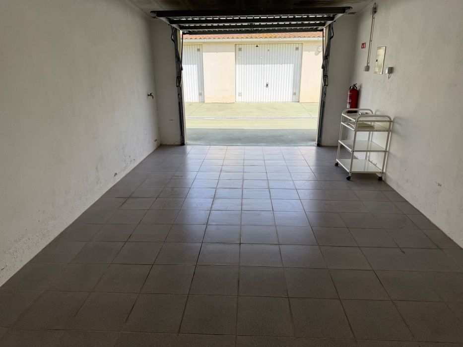 Garagem Box - Bonfim Setúbal